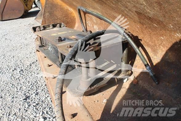 CASE 590SM Rýpadlo-nakladače