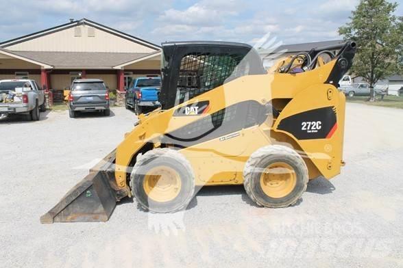 CAT 272C Smykem řízené nakladače