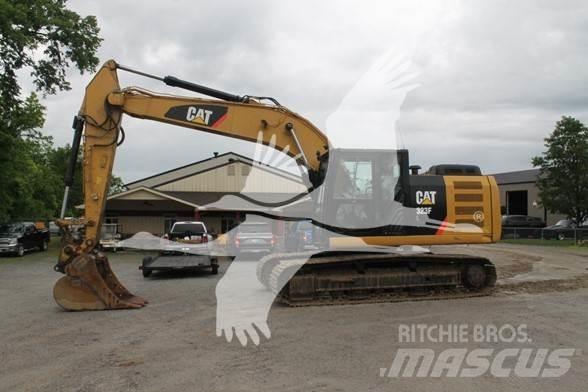 CAT 323FL Pásová rýpadla