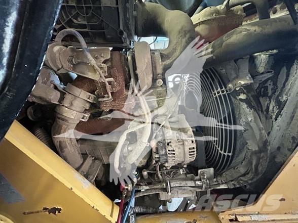 CAT 420F2 IT Rýpadlo-nakladače