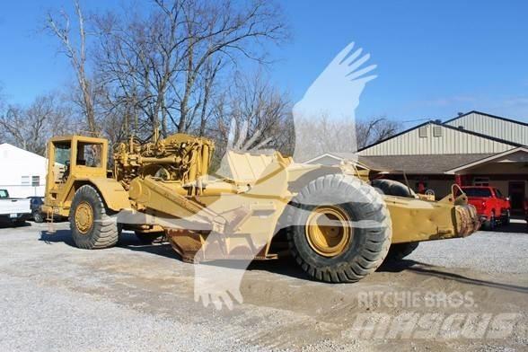 CAT 621F Skrejpry