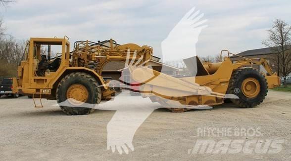 CAT 621F Skrejpry