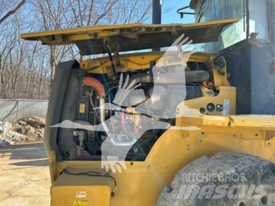 CAT 914 Kolové nakladače