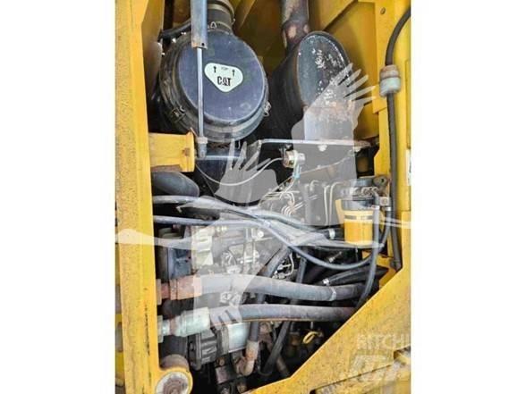 CAT 924G Kolové nakladače