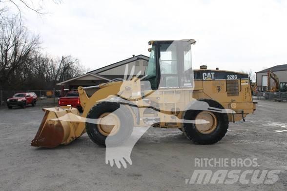 CAT 928G Kolové nakladače