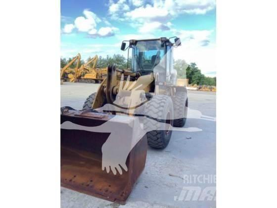 CAT 928G Kolové nakladače