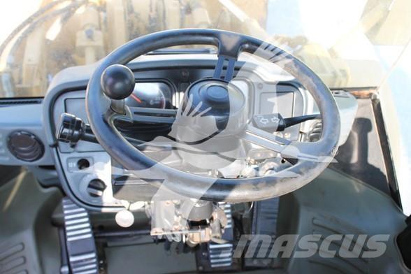 CAT 966H Kolové nakladače