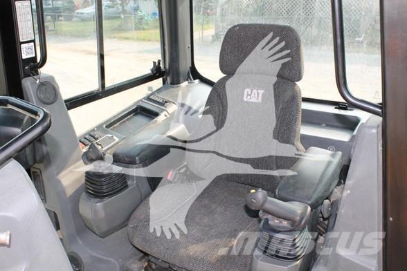 CAT D5K2 LGP Pásové dozery