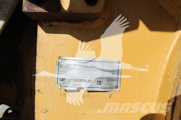 CAT D5M LGP Pásové dozery