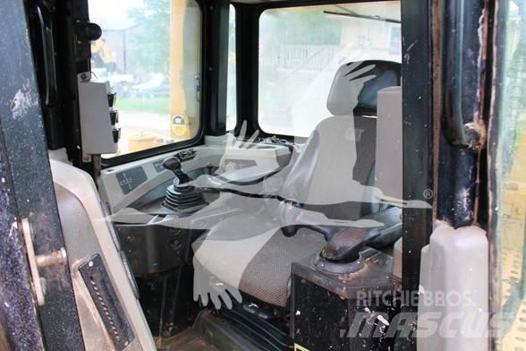 CAT D6T Pásové dozery