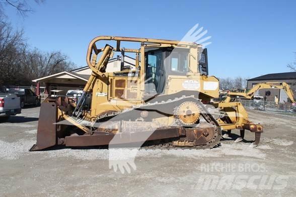 CAT D6T XL Pásové dozery