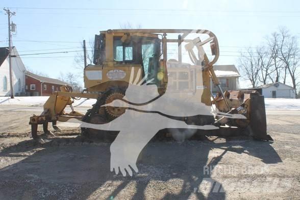 CAT D6T XL Pásové dozery