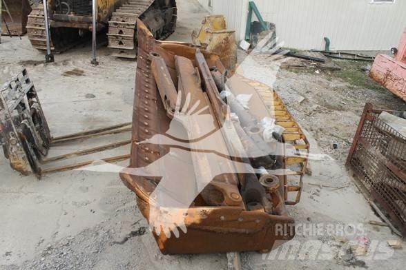 CAT D8R Pásové dozery