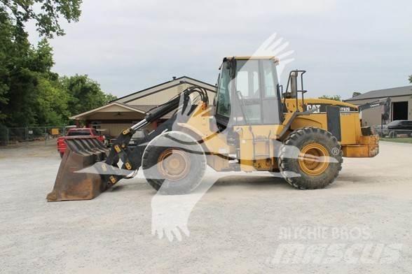CAT IT62G Kolové nakladače