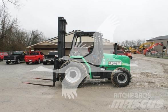 JCB 930 Terénní vysokozdvižné vozíky