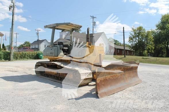 Komatsu D41P-6 Pásové dozery