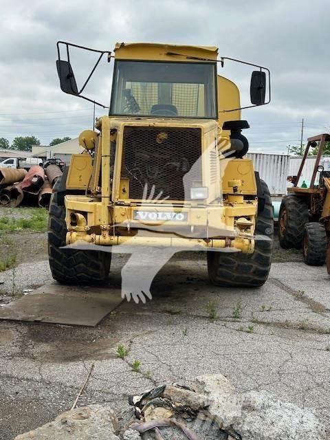 Volvo A25B Cisterny na vodu