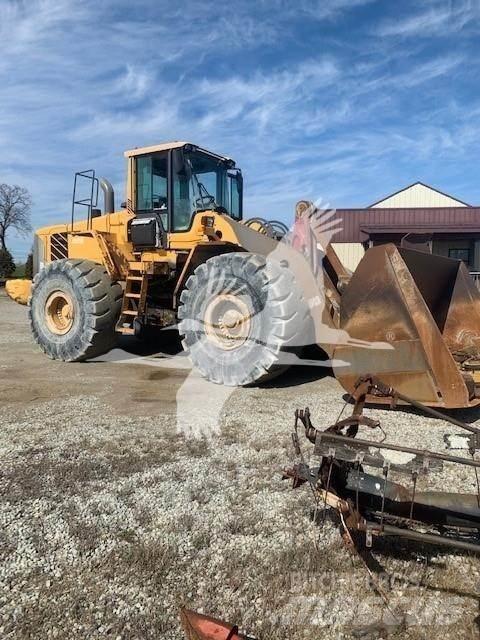 Volvo L220F Kolové nakladače