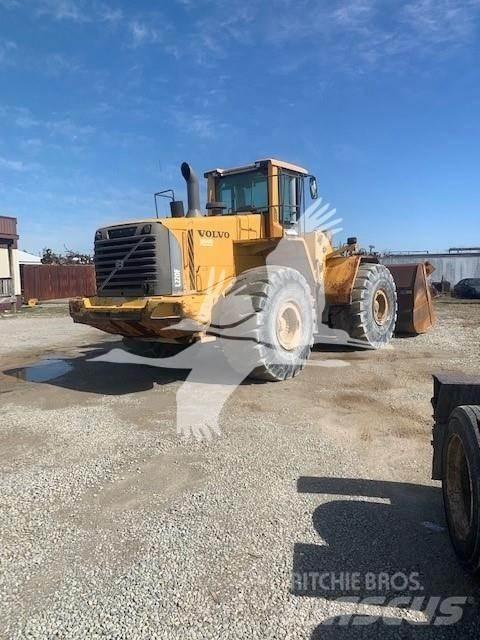 Volvo L220F Kolové nakladače