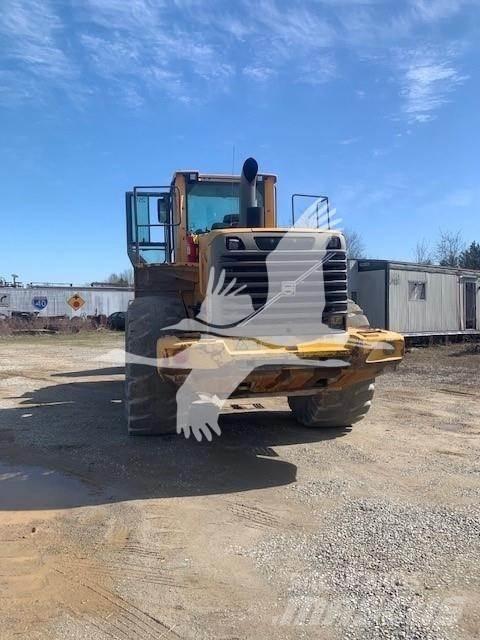 Volvo L220F Kolové nakladače