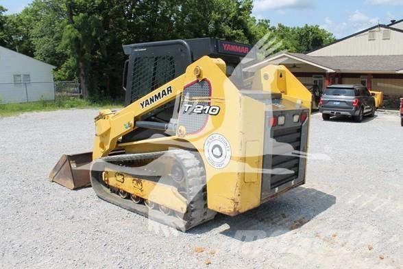 Yanmar T210-1 Smykem řízené nakladače