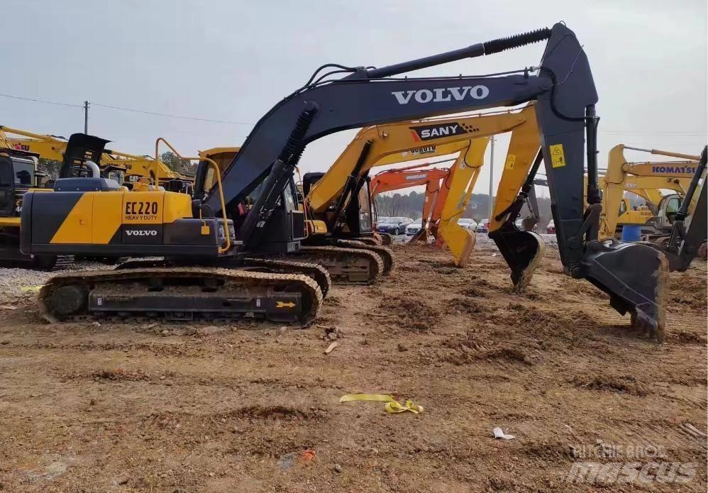 Volvo EC 220 Pásová rýpadla