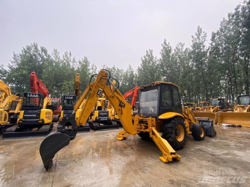 JCB 3CX Rýpadlo-nakladače