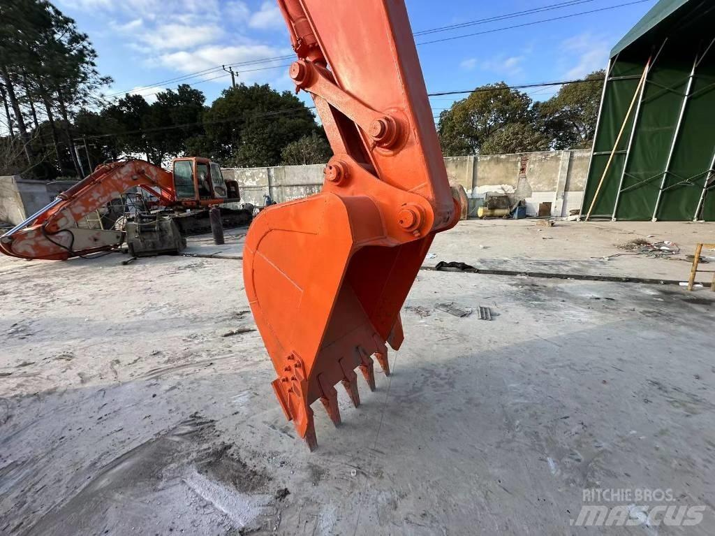 Hitachi ZX 200 Mini rýpadla < 7t