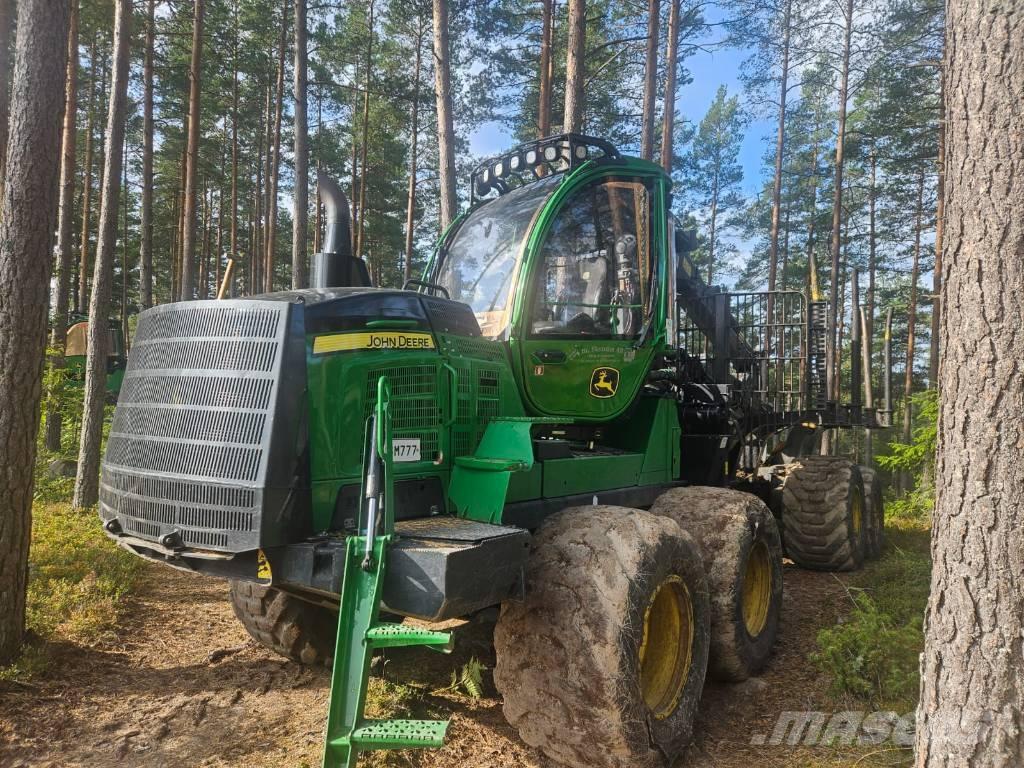 John Deere 1510G Vyvážecí traktory