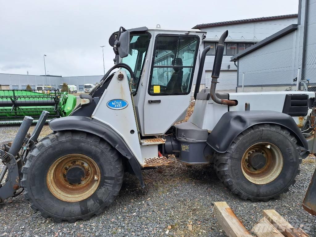 Wille 855c Kompaktní traktory