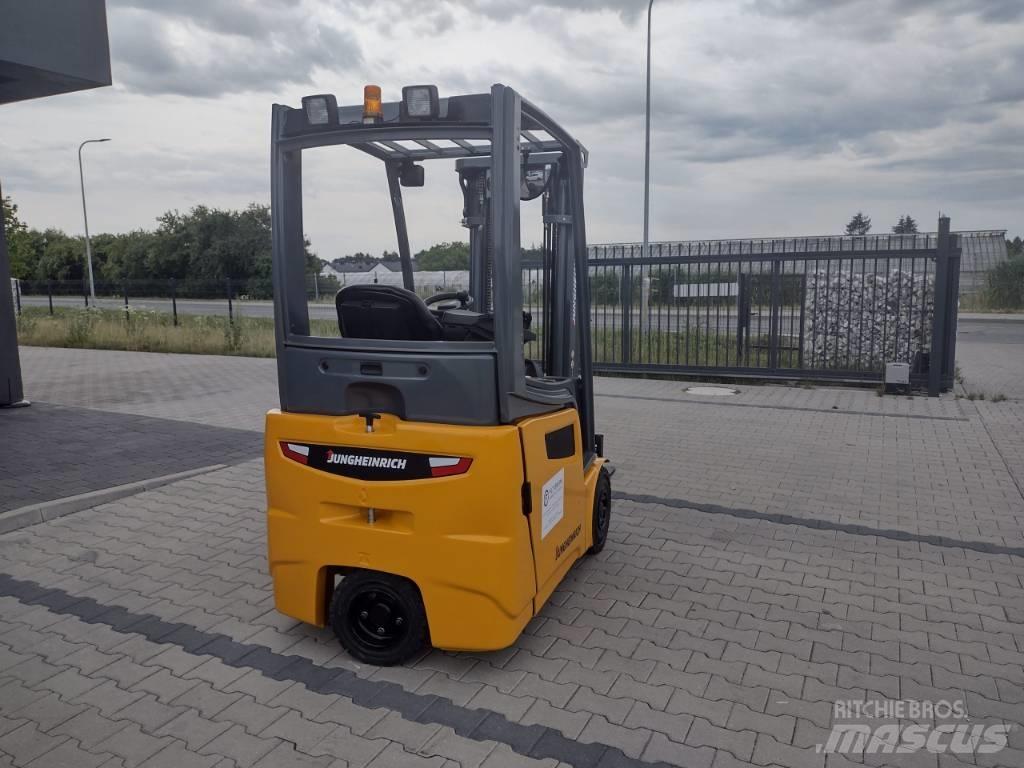 Jungheinrich EFG 213 Akumulátorové vozíky