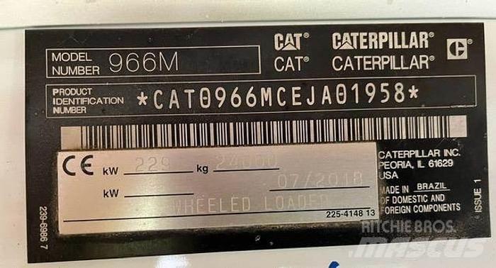 CAT 966M Kolové nakladače