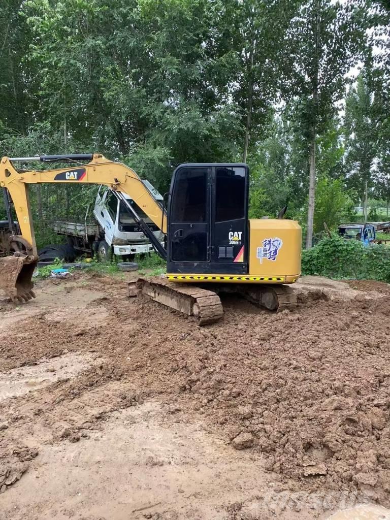 CAT 306E2 Mini rýpadla < 7t