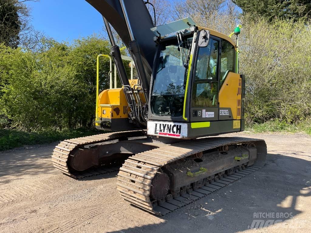 Volvo ECR 235 Pásová rýpadla