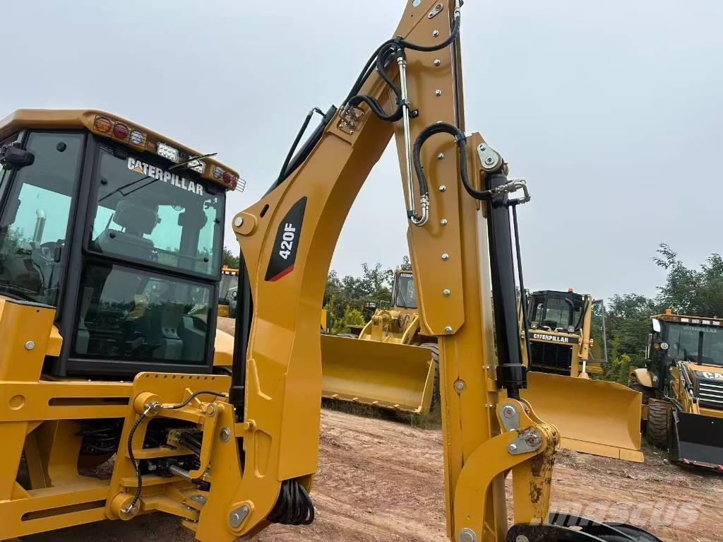 CAT 420 F2 Rýpadlo-nakladače