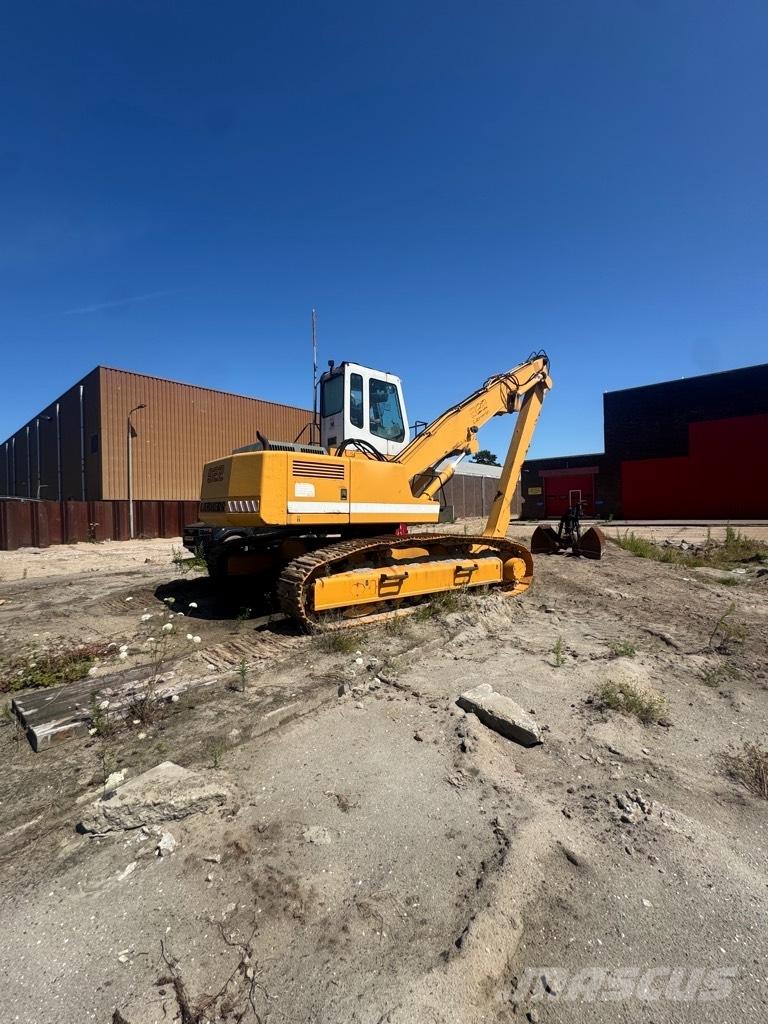 Liebherr 922 Stroje pro manipulaci s odpadem