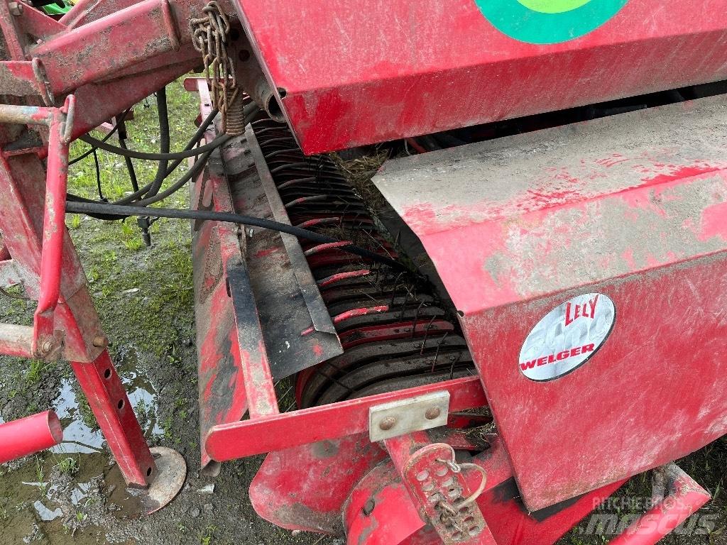 Welger RP220 Lis na válcové balíky