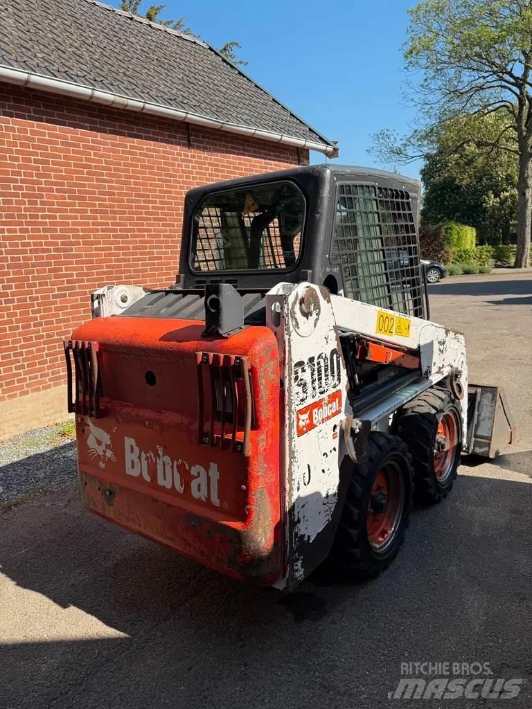 Bobcat S100 Smykem řízené nakladače