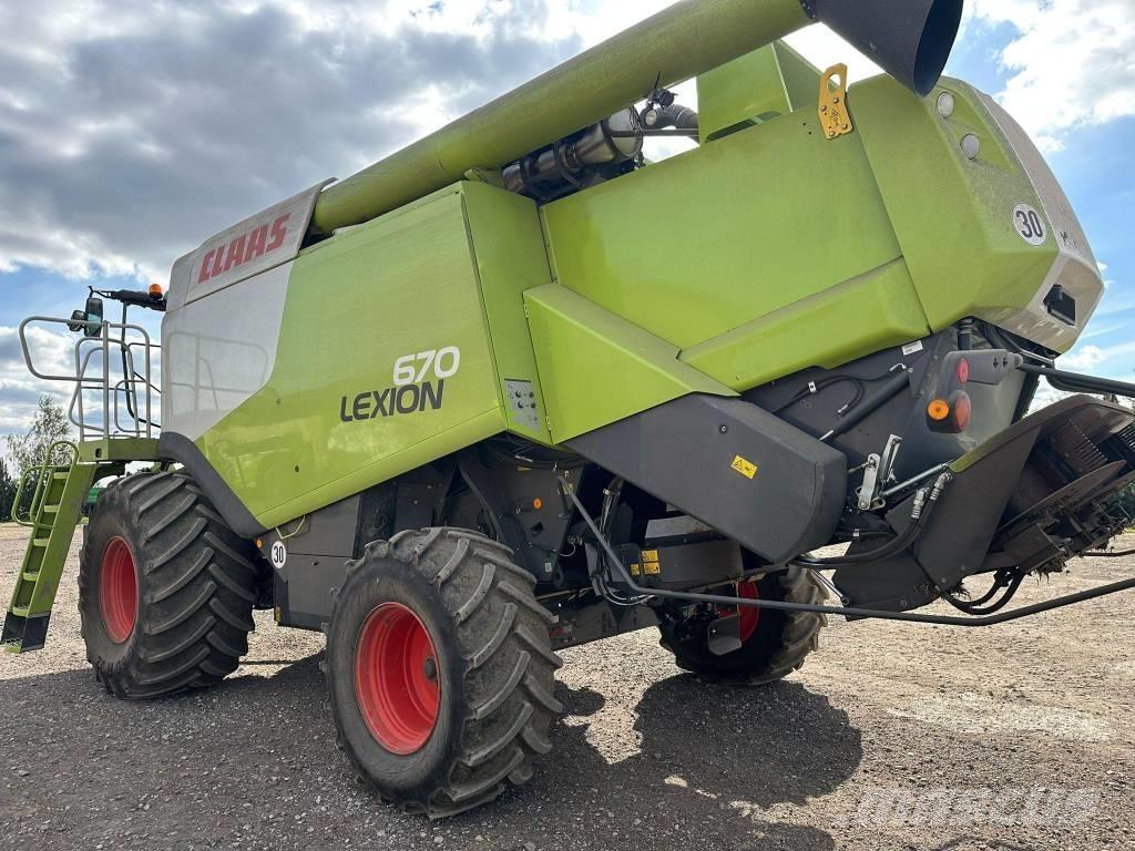 CLAAS Lexion 670 Sklízecí mlátičky