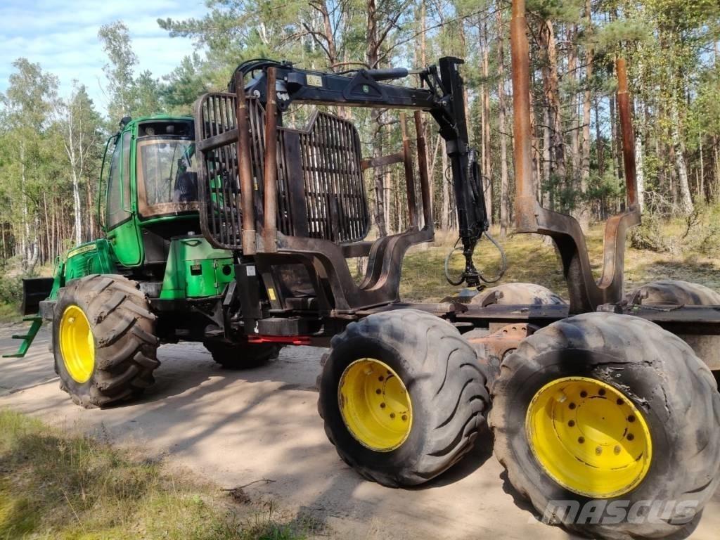 John Deere 1010 E Vyvážecí traktory