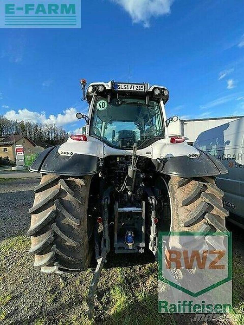 Valtra t215d Traktory