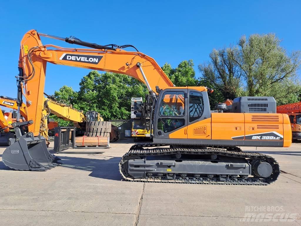 Develon DX300LC-7M Pásová rýpadla