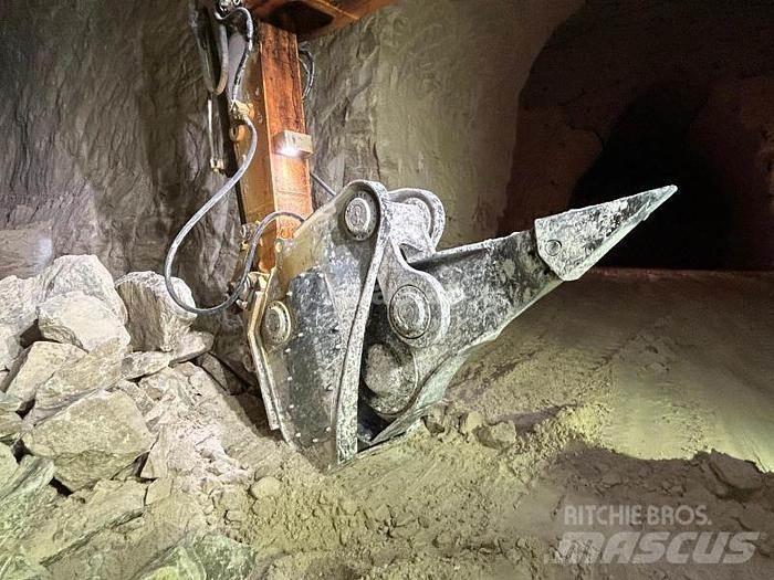 Liebherr R956HD Speciální bagry