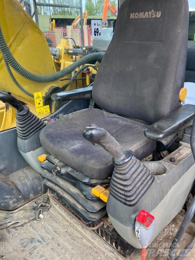Komatsu PC 210 LC Pásová rýpadla