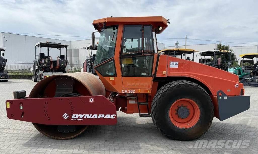 Dynapac CA 362 Tahačové válce