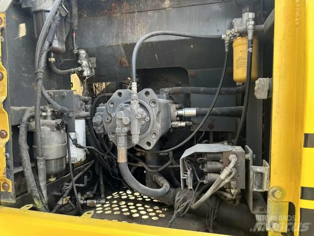 Sumitomo SH200-5 Pásová rýpadla
