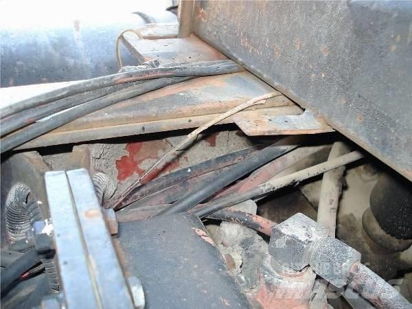 Mack RD 686 S Popelářské vozy
