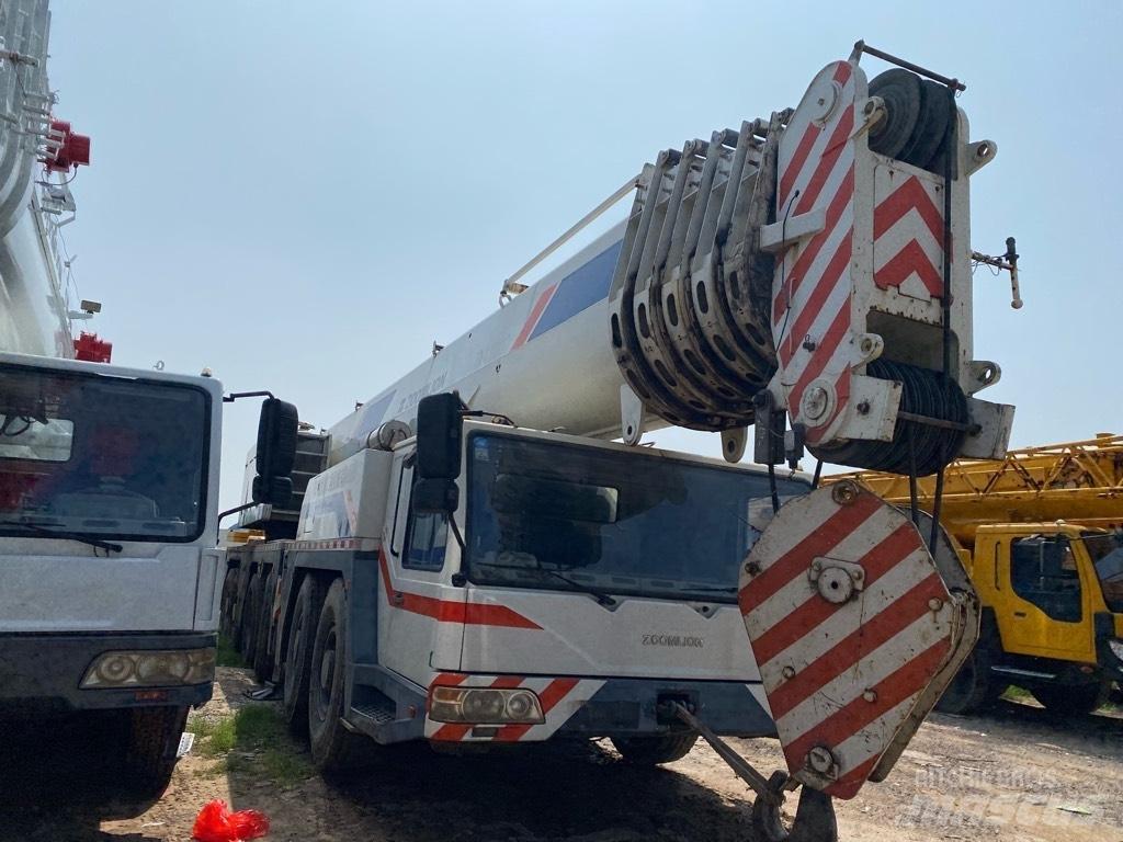 Zoomlion QAY220V Univerzální terénní jeřáby