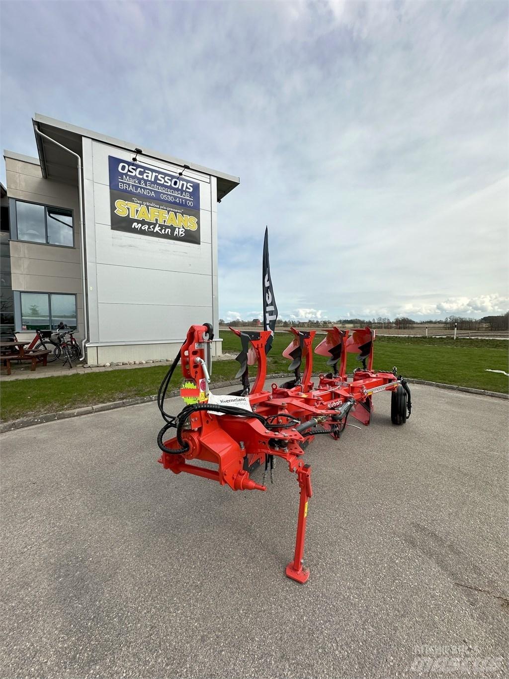 Kubota RM2005V Oboustranné pluhy