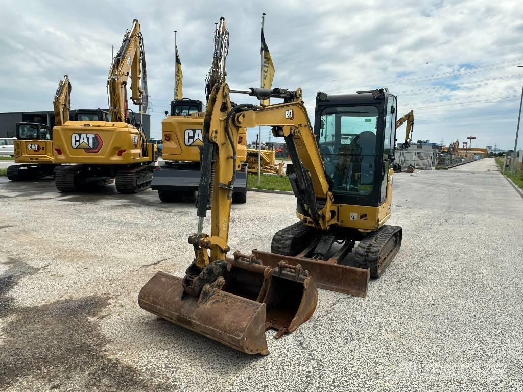 CAT 302.7 Mini rýpadla < 7t